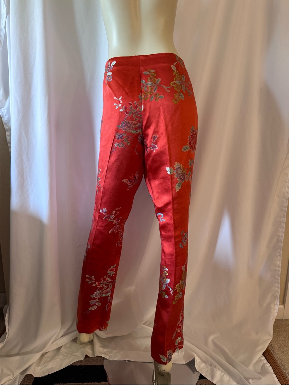 Ralph Lauren Sport: Red Floral Brocade Pants. Size 8-10 - Picture 2 of 16